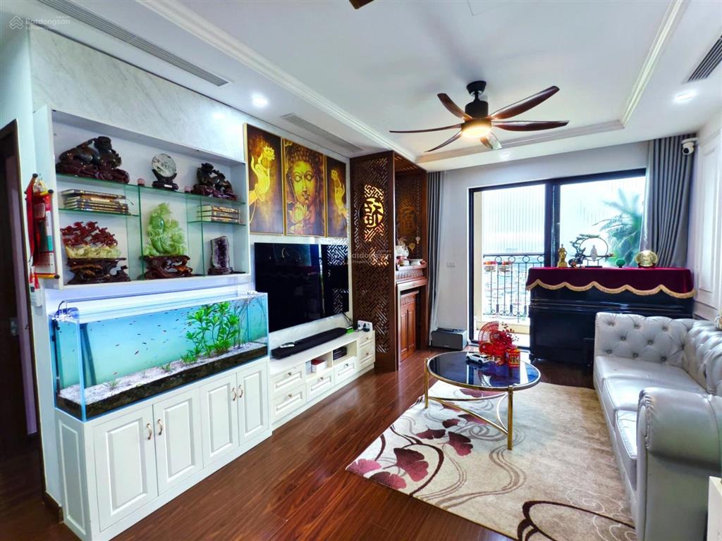 Chính chủ bán căn 3pn roman plaza tố hữu, dt 100m, sẵn sổ, full nội thất, có slot ô tô, giá 8.5 tỷ
