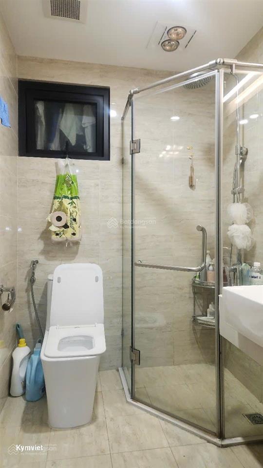 Chính chủ bán căn 3pn roman plaza tố hữu, dt 100m, sẵn sổ, full nội thất, có slot ô tô, giá 8.5 tỷ