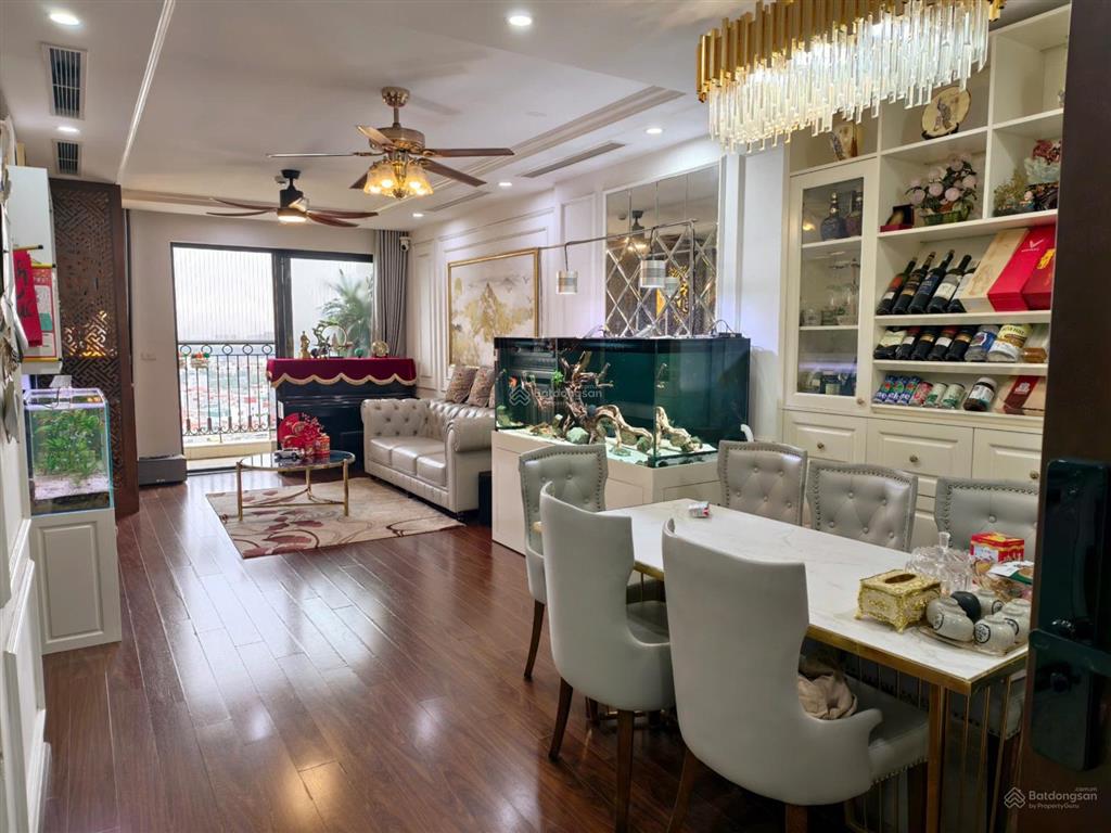 Chính chủ bán căn 3pn roman plaza tố hữu, dt 100m, sẵn sổ, full nội thất, có slot ô tô, giá 8.5 tỷ