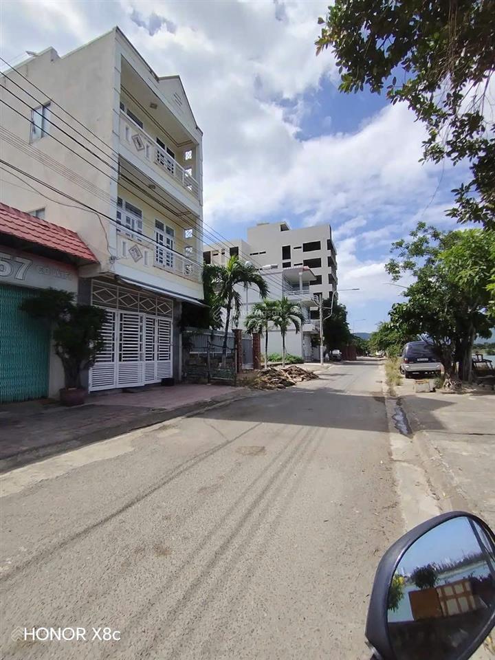 Đất mặt tiền giá rẻ đường 12m hòn rớ 2 nam nha trang