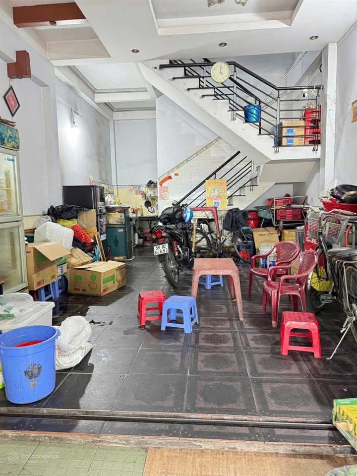 Bán nhà mt tân quý  4.7x10.5  3 tấm nhỉnh 10 tỷ ngay trường học