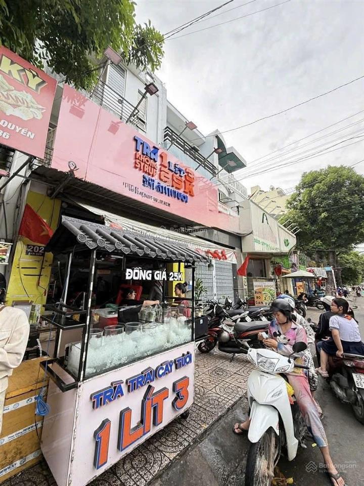 Bán nhà mt tân quý  4.7x10.5  3 tấm nhỉnh 10 tỷ ngay trường học