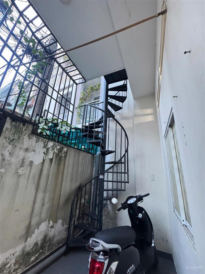 Bán nhà hẻm xe hơi cầu xéo 4x10  1 lầu 4.5 tỷ