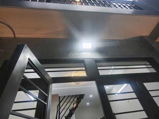 Bán nhà 730 lạc long quân 3.2x6  2 lầu 2pn3wc 3.2 tỷ