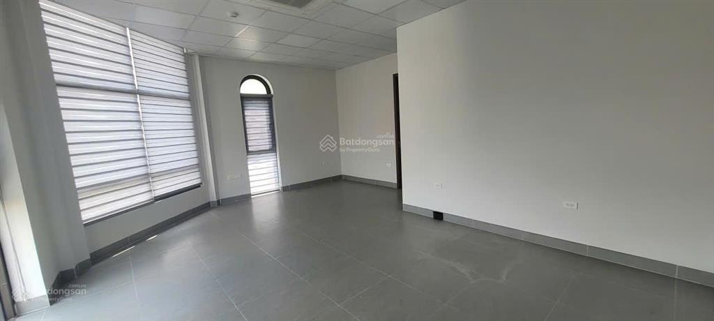 Cho thuê căn góc rẻ nhất liền kề him lam hoàn thiện đẹp, phù hợp văn phòng,showroom giá 5x triệu/th