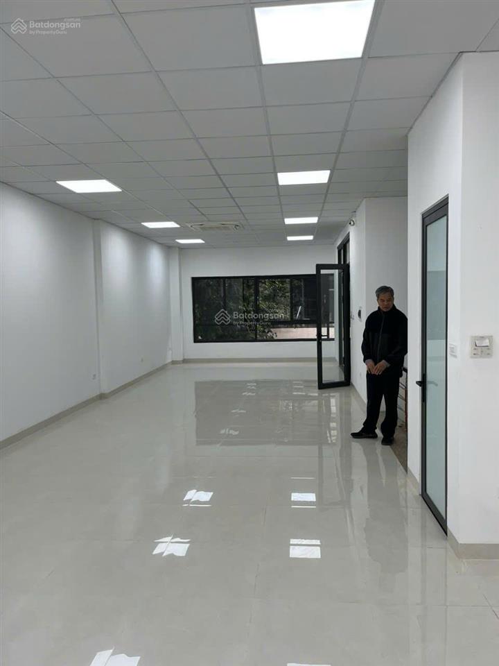 Cho thuê căn góc rẻ nhất liền kề him lam hoàn thiện đẹp, phù hợp văn phòng,showroom giá 5x triệu/th