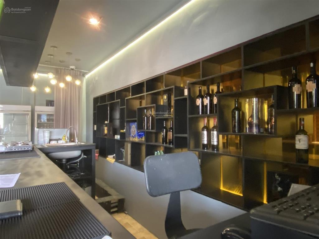 Cho thuê mặt bằng thảo điền có sân vườn 176m2 vị trí đẹp giá chỉ 55tr/ tháng.