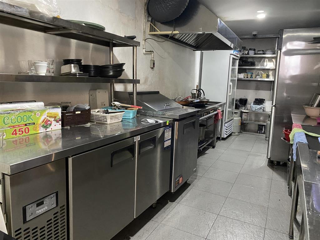 Cho thuê mặt bằng thảo điền có sân vườn 176m2 vị trí đẹp giá chỉ 55tr/ tháng.