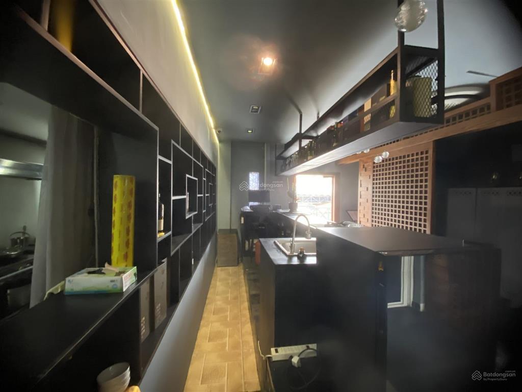 Cho thuê mặt bằng thảo điền có sân vườn 176m2 vị trí đẹp giá chỉ 55tr/ tháng.