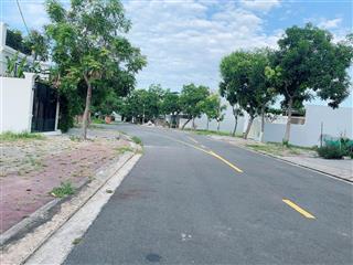 Hiếm! cần bán gấp lô sạch đẹp, sát sông, đối diện đh phan châu trinh, bên cạnh kđt fpt