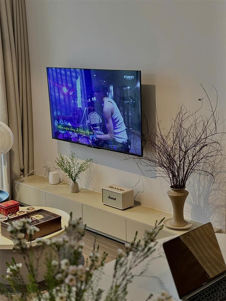 Chính chủ cho thuê căn 2pn full nội thất cao cấp, tầng cao fpt plaza