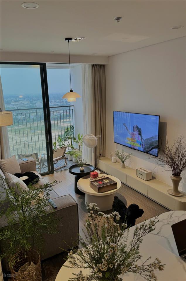 Chính chủ cho thuê căn 2pn full nội thất cao cấp, tầng cao fpt plaza
