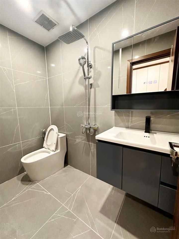 Cần bán gấp căn hộ chung cư cao cấp 65 m2, 2 pn tòa 4f khu đô thị trung yên  vũ phạm hàm