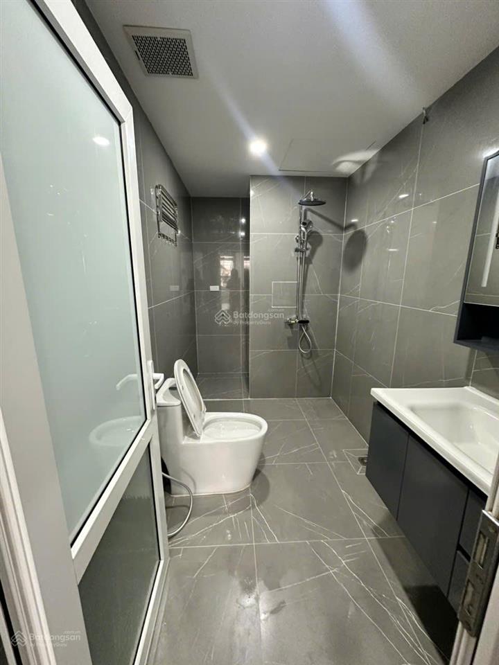 Bán căn hộ chung cư 80 m2, 2 pn, tòa 165 thái hà, đống đa ,0904 760 ***