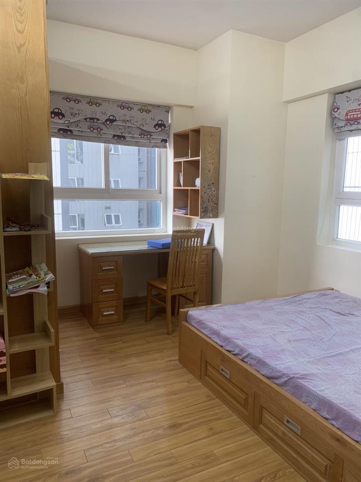 Bán căn hộ chung cư 83 m2, 2 pn, tòa 165 thái hà, đống đa, ban công đông nam.0904 760 ***