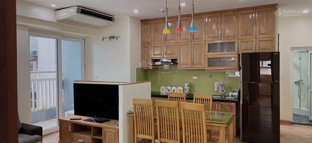 Bán căn hộ chung cư 83 m2, 2 pn, tòa 165 thái hà, đống đa, ban công đông nam.0904 760 ***