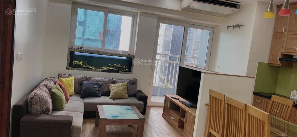 Bán căn hộ chung cư 83 m2, 2 pn, tòa 165 thái hà, đống đa, ban công đông nam.0904 760 ***