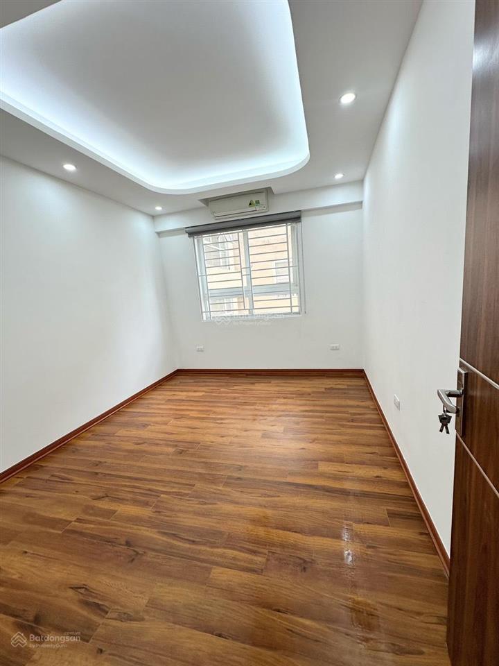 74 tr/m2! giá rẻ nhất ngay khu đô thị trung hòa nhân chính, 80m2, 3 pn mặt đường nguyễn ngọc vũ