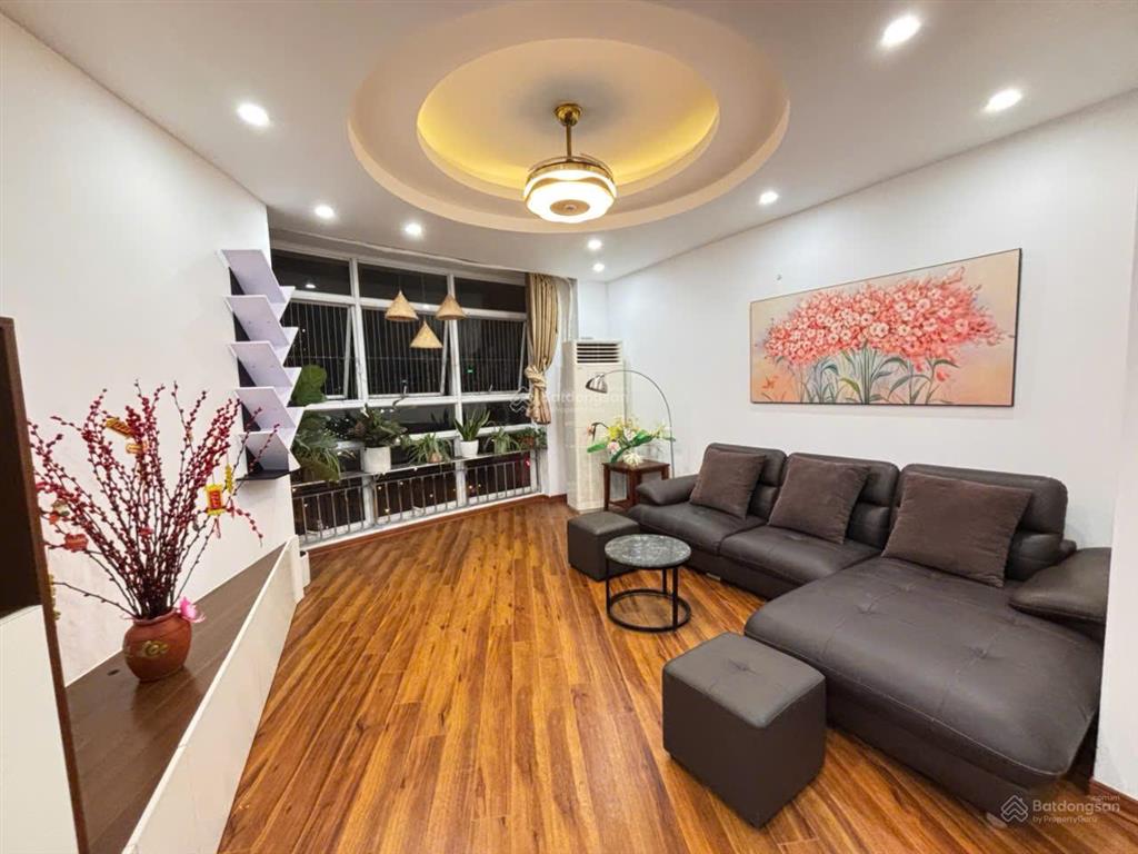 54 triệu/m2 rẻ nhất mễ trì thượng. cần bán gấp căn hộ chung cư 111 m2, 3 pn tòa ct5 mễ trì thượng