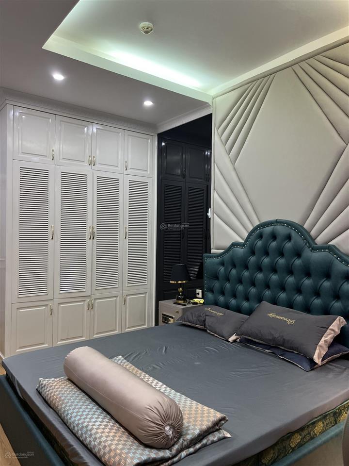 Cần bán gấp căn hộ chung cư cao cấp 115 m², 2 pn, 1 kho tòa trung yên plaza số 1 trung hòa