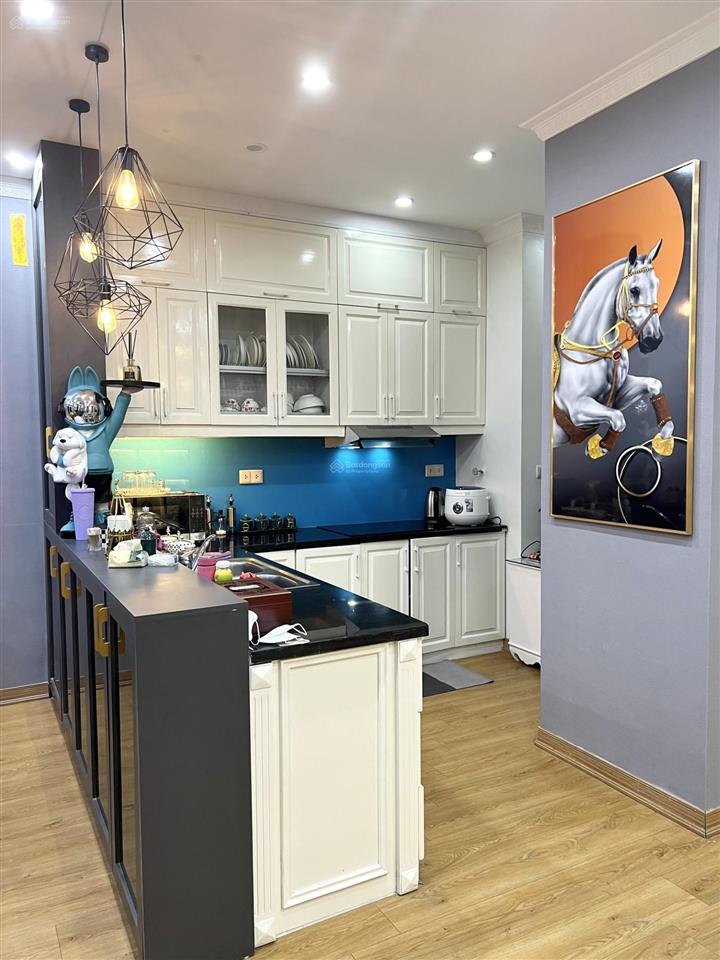 Cần bán gấp căn hộ chung cư cao cấp 115 m², 2 pn, 1 kho tòa trung yên plaza số 1 trung hòa