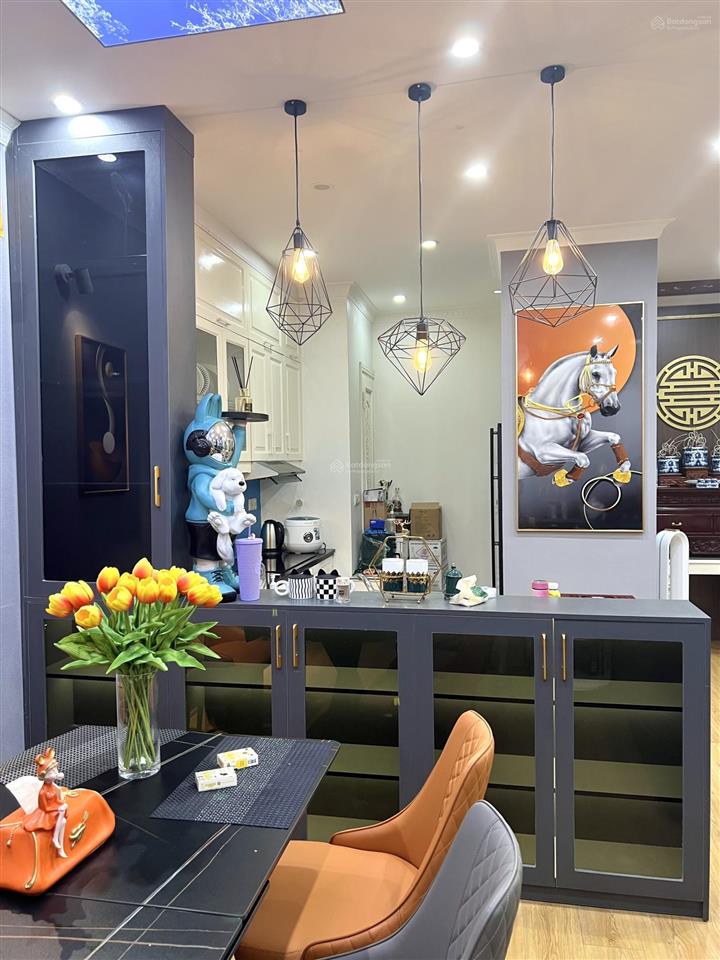 Cần bán gấp căn hộ chung cư cao cấp 115 m², 2 pn, 1 kho tòa trung yên plaza số 1 trung hòa