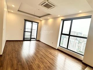 Cho thuê căn hộ chung cư 83 m2, 2 pn tòa golden palm 21 lê văn lương
