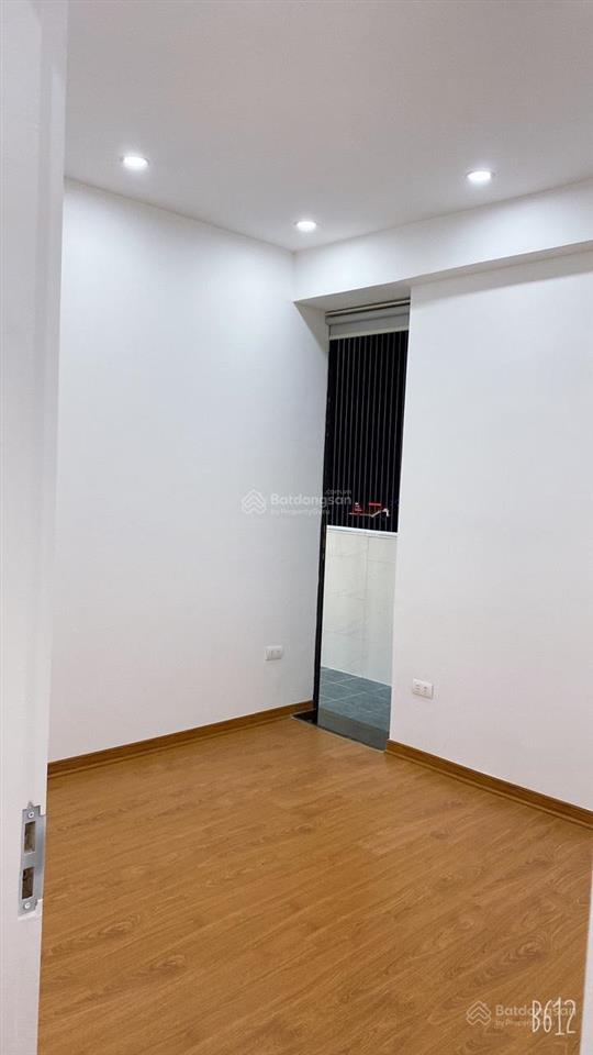 Giá rẻ! chỉ 10 tỷ bán căn hộ chung cư 115 m2, 3 pn, tòa 102 thái thịnh 0904 760 ***