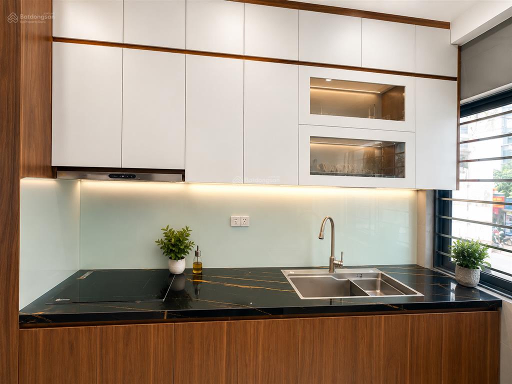 Ngon, bổ, rẻ, đẹp kđt trung hòa nhân chính. dt 50m2, 2pn, wc, full nội thất