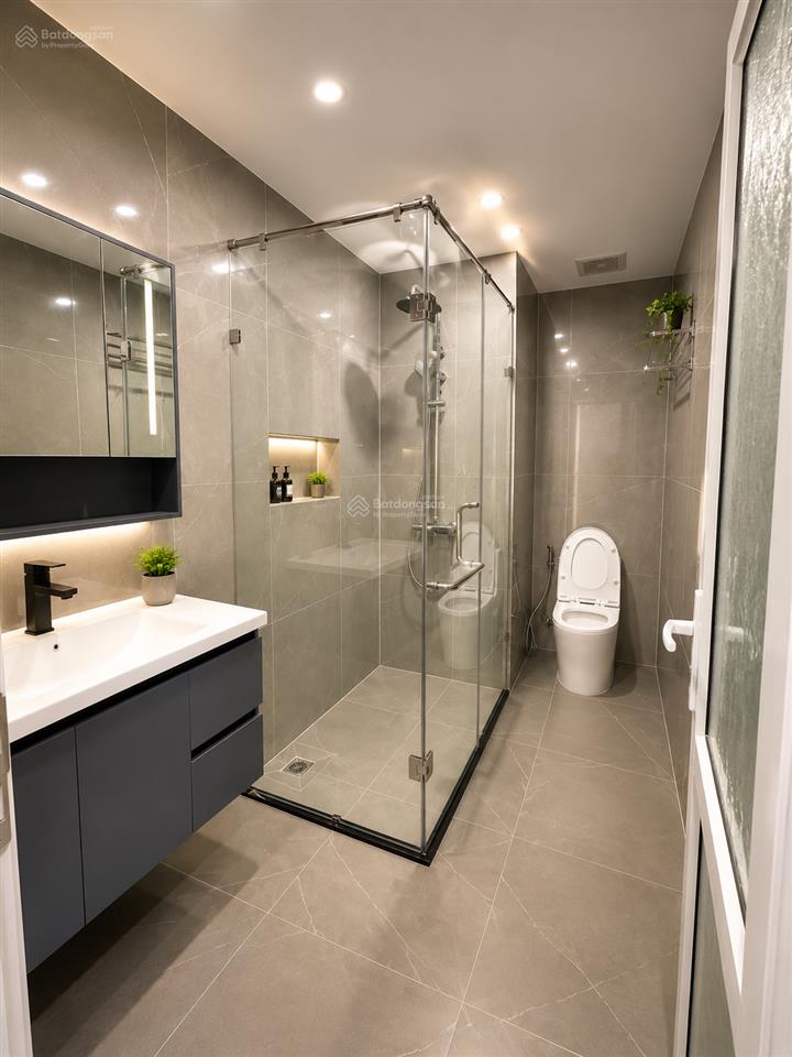 Bán căn hộ chung cư 80m2, 2pn, tòa 165 thái hà, đống đa, ban công đông nam, 0904 760 ***