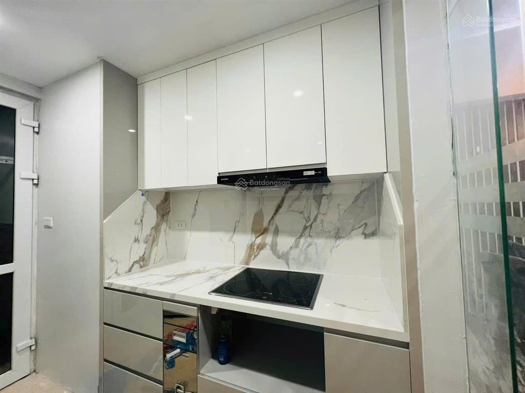 Bán căn hộ chung cư 120 m2, 3 pn nguyễn chánh, gần trung yên