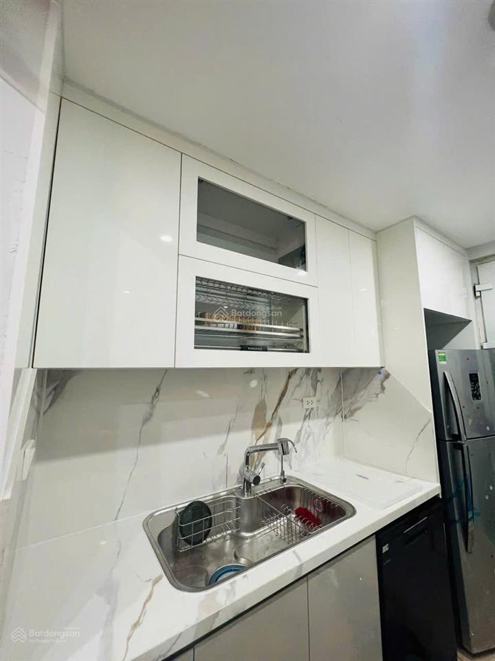 Bán căn hộ chung cư 120 m2, 3 pn nguyễn chánh, gần trung yên