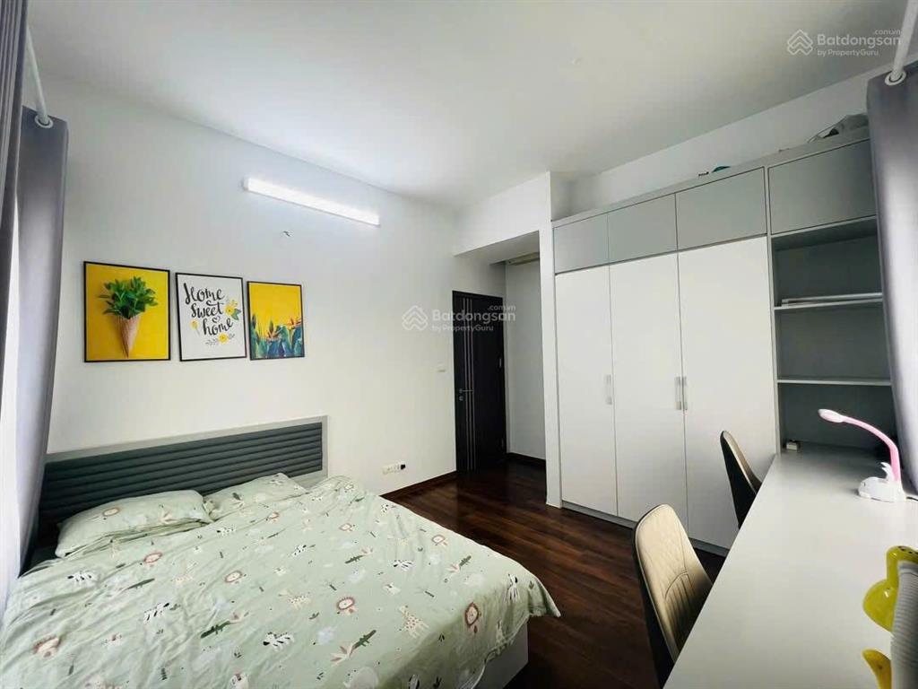 Bán căn hộ chung cư 120 m2, 3 pn nguyễn chánh, gần trung yên
