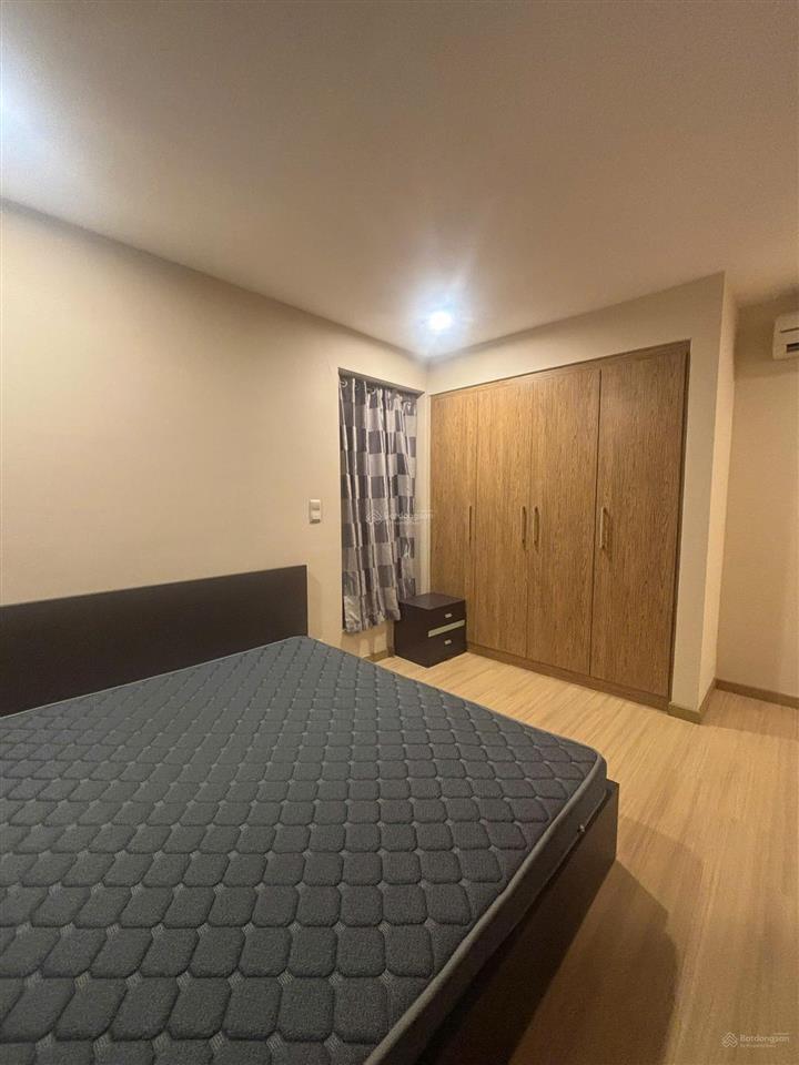 Giá hời tòa nhà. cho thuê căn hộ chung cư 140 m2, 3 pn, tòa skycity 88 láng hạ