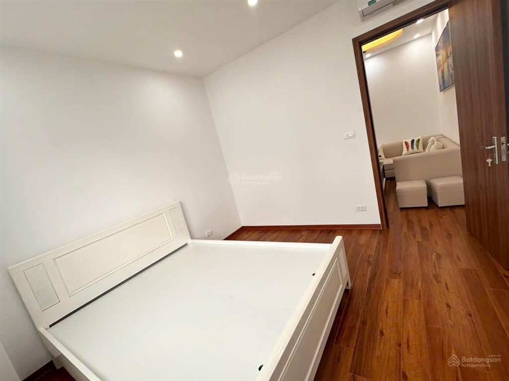 4,15 tỉ!!! giá rẻ nhất khu đô thị trung hòa nhân chính, 50m2,2pn mặt đường hoàng minh giám
