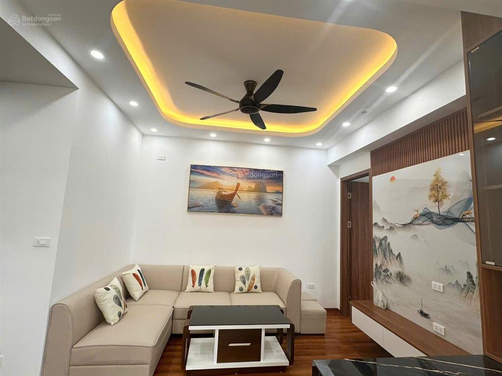 4,15 tỉ!!! giá rẻ nhất khu đô thị trung hòa nhân chính, 50m2,2pn mặt đường hoàng minh giám