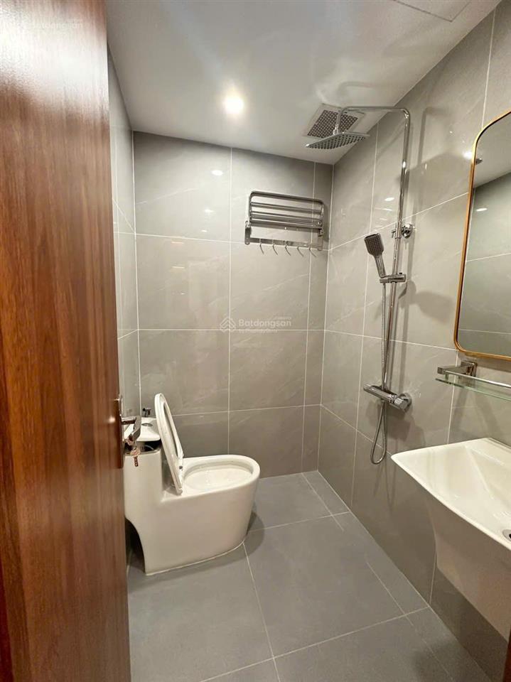 4,15 tỉ!!! giá rẻ nhất khu đô thị trung hòa nhân chính, 50m2,2pn mặt đường hoàng minh giám