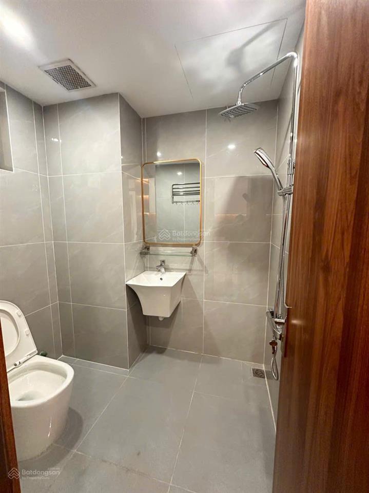 4,15 tỉ!!! giá rẻ nhất khu đô thị trung hòa nhân chính, 50m2,2pn mặt đường hoàng minh giám
