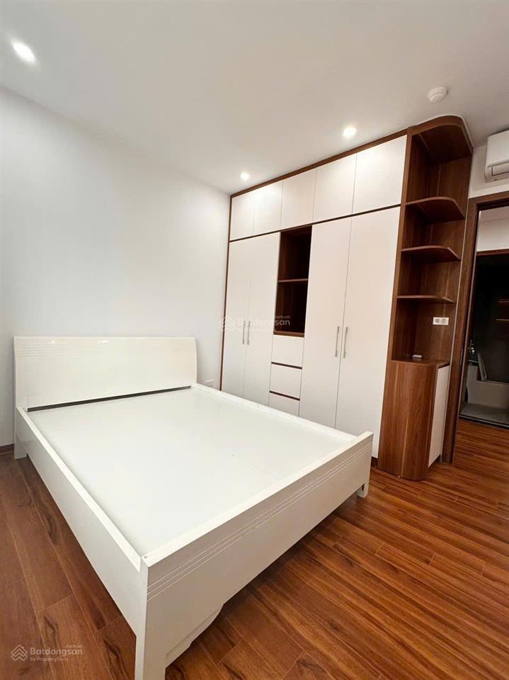 4,15 tỉ!!! giá rẻ nhất khu đô thị trung hòa nhân chính, 50m2,2pn mặt đường hoàng minh giám