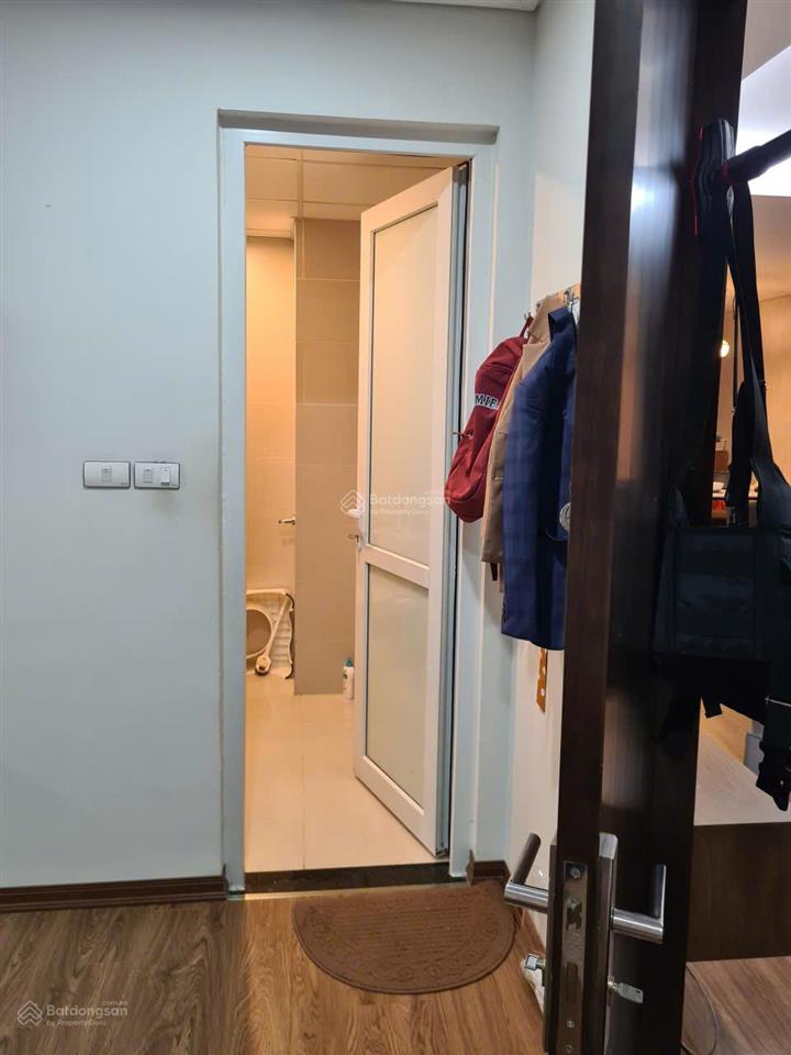 Cần bán gấp căn hộ chung cư cao cấp 125 m2, 3 pn, tòa n09b1 công viên cầu giấy