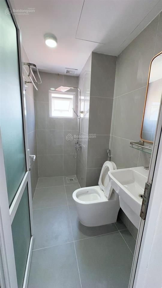 Bán căn hộ chung cư 64 m2, 2 pn, tòa ct2 tđc hoàng cầu 5 tỉ 0904 760 ***