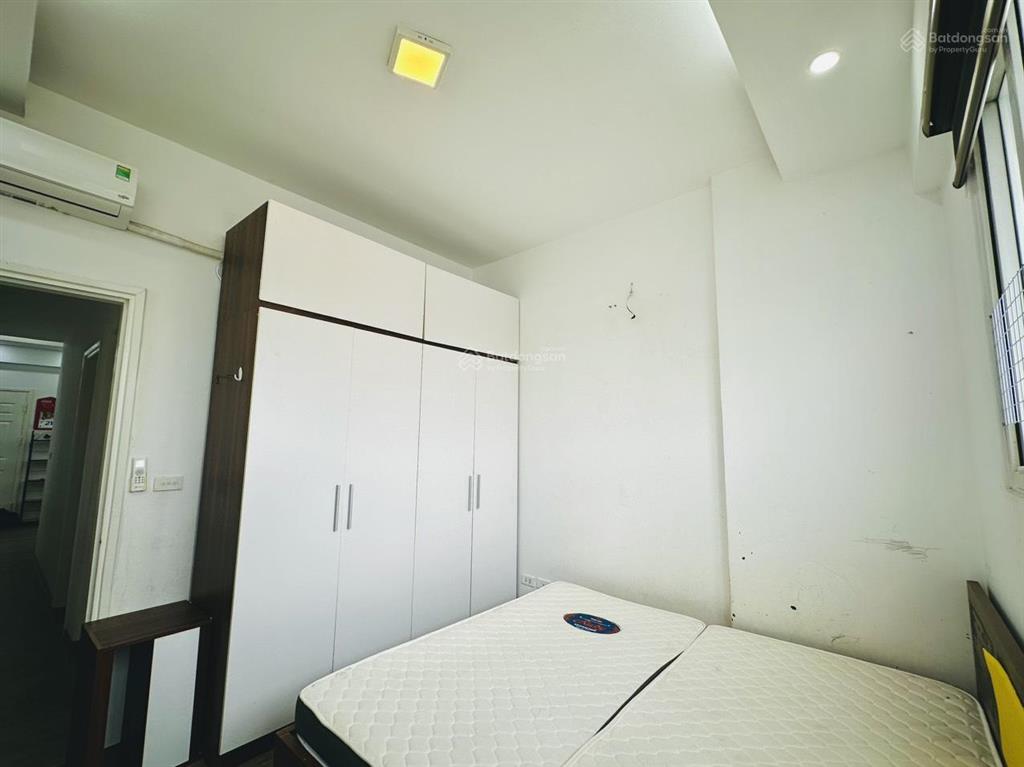 Bán căn hộ chung cư 64 m2, 2 pn, tòa ct2 tđc hoàng cầu 5 tỉ 0904 760 ***