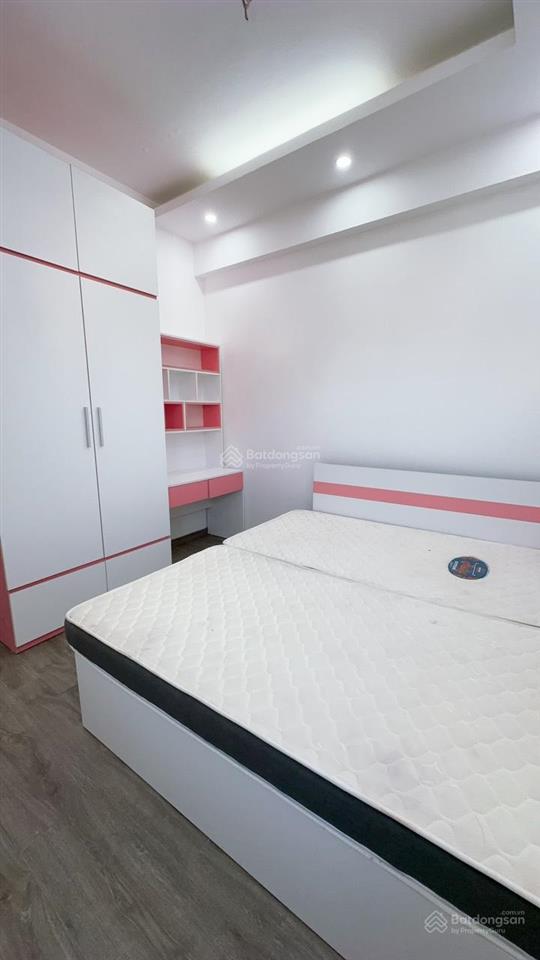 Bán căn hộ chung cư 64 m2,2 pn, tòa ct2 tđc hoàng cầu 5 tỉ0904 760 ***