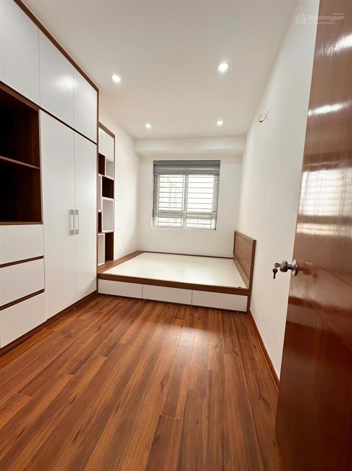 Bán căn hộ chung cư 68 m2, 2 pn, tòa 187 nguyễn lương bằng 0904 760 ***