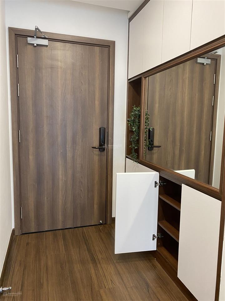 Cần bán gấp căn hộ chung cư cao cấp 110 m2, 3 pn tòa golden palm 21 lê văn lương