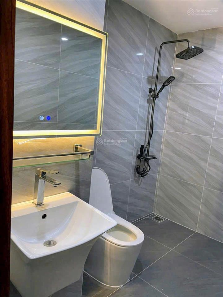 Chỉ 8,2 tỉ. bán căn hộ chung cư 100 m2, 2 pn tòa n04b ngoại giao đoàn
