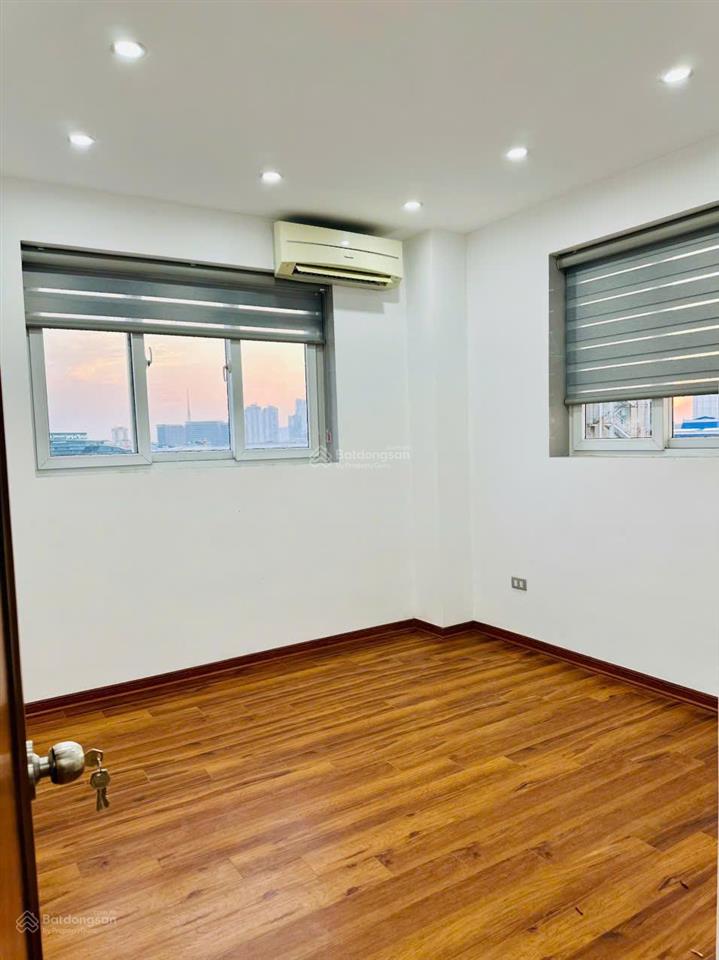 Chỉ 58 triệu/m2 có bớt nữa. bán căn hộ chung cư 80 m2, 2 pn tòa b3 mạc thái tổ, kđt nam trung yên