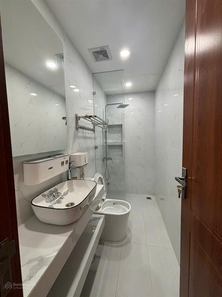 Ngon, bổ, rẻ nhất kđt trung hòa nhân chính. chỉ nhỉnh 8 tỉ có ngay căn hộ 3pn,116 m2 full nội thất.