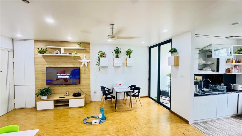 Cần bán gấp căn hộ chung cư cao cấp 71 m2, 2 pn, tòa g3ab yên hòa sunshine vũ phạm hàm.