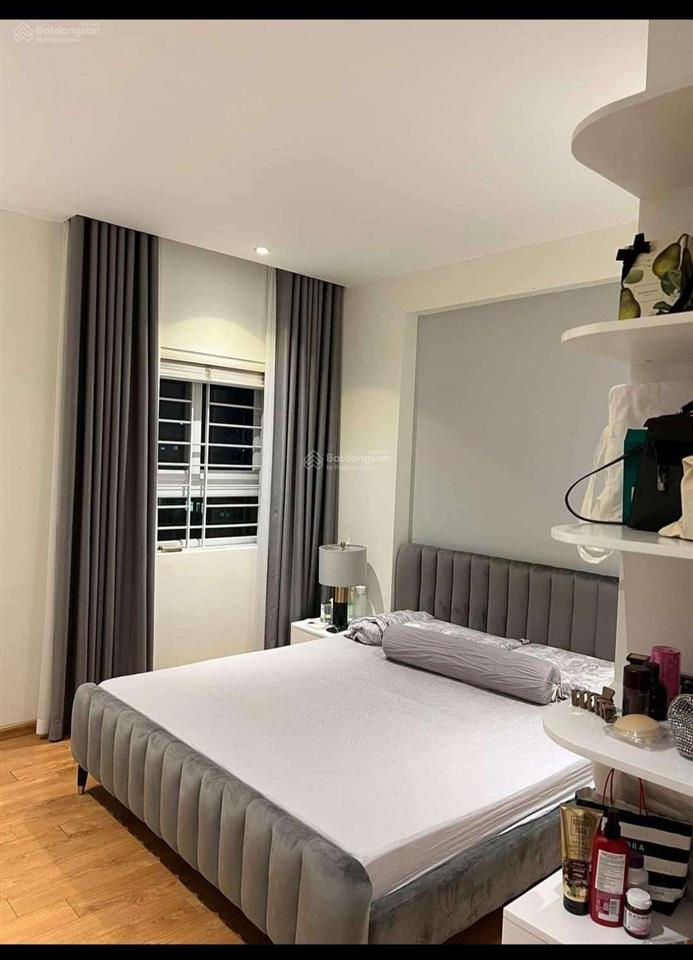 Cần bán gấp căn hộ chung cư cao cấp 60 m2, 1 pn, tòa chelsea residences (tòa mới)
